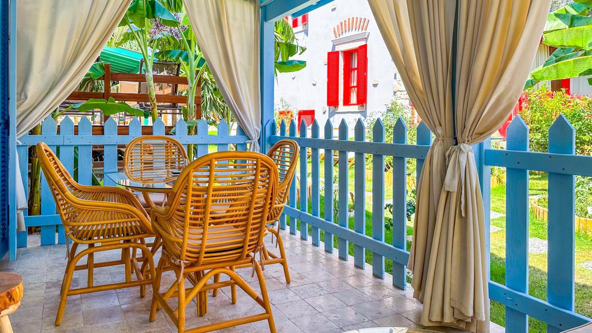 Banana Alacati Food & Stay - Adults Only Eksteriør billede