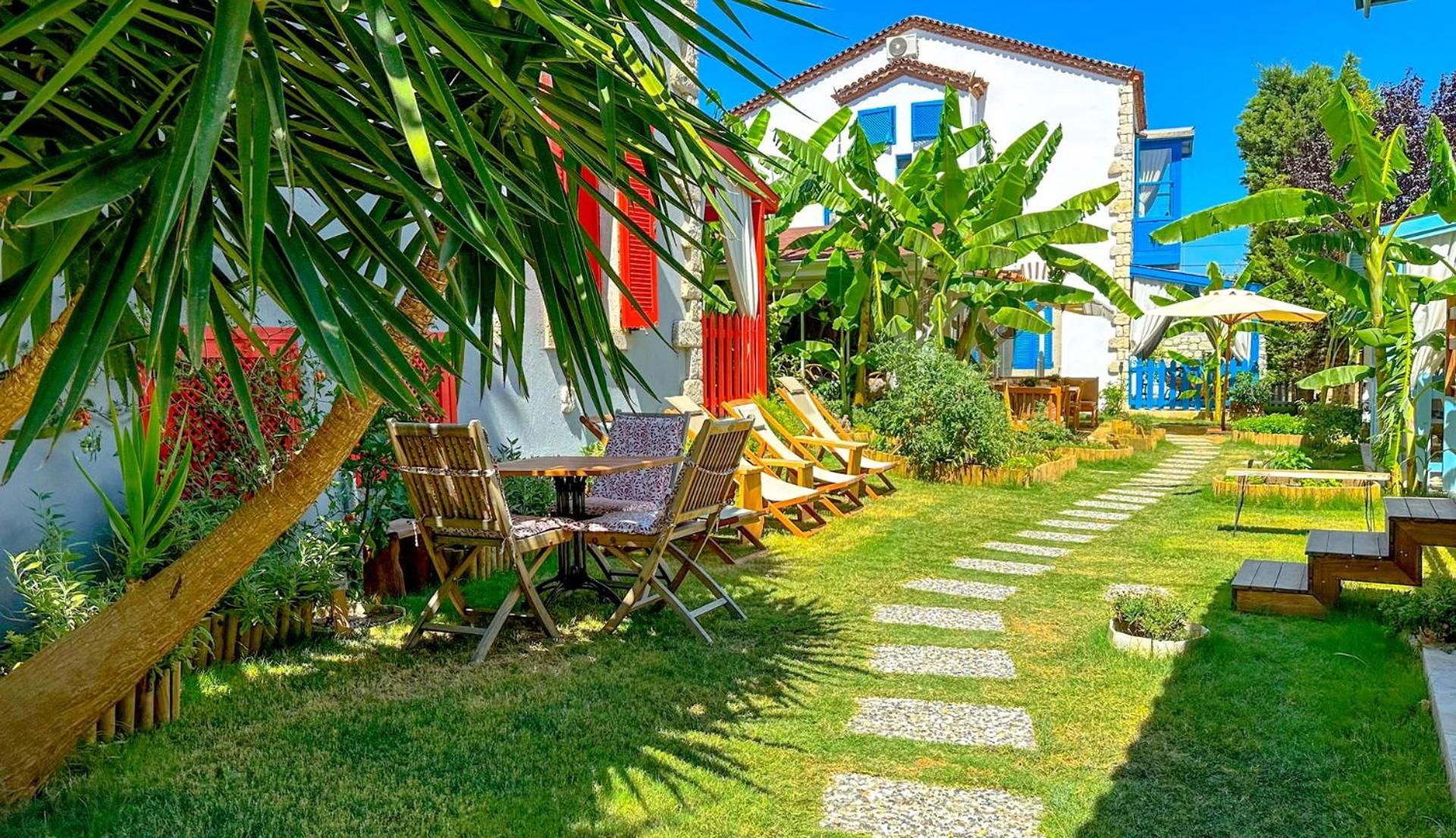 Banana Alacati Food & Stay - Adults Only Eksteriør billede