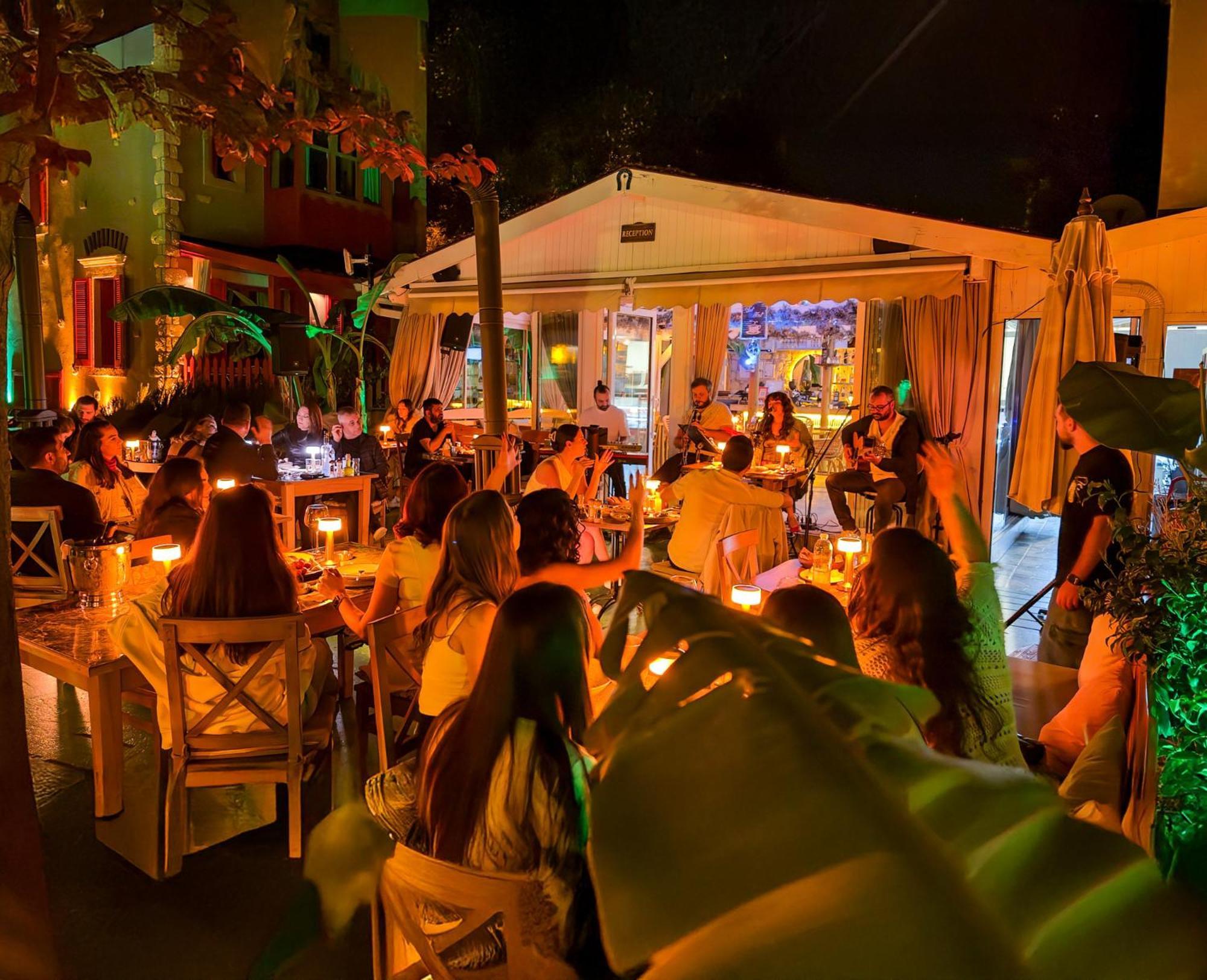 Banana Alacati Food & Stay - Adults Only Eksteriør billede